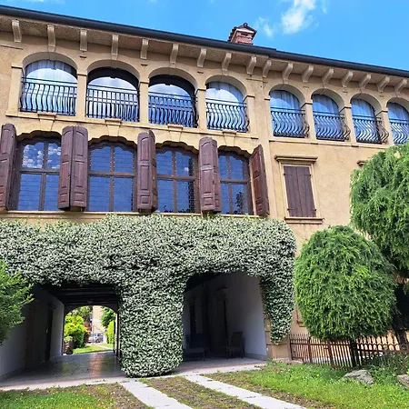 Corte Violeti Il Brolo *